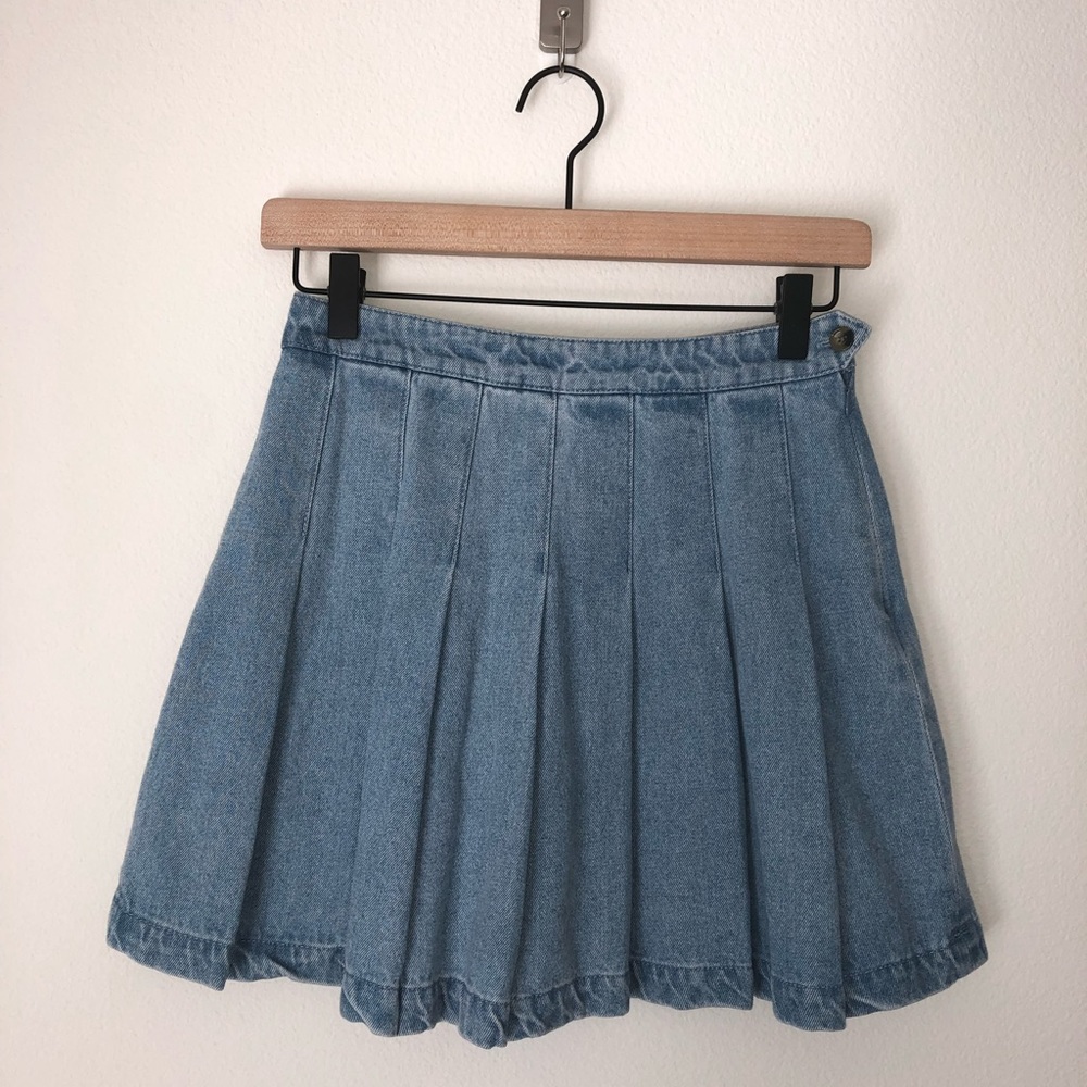♥️SOLD♥️ Forever 21 Pleated Denim Skirt